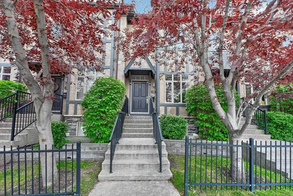 6 Scarpe Drive SW #20 — photo 2