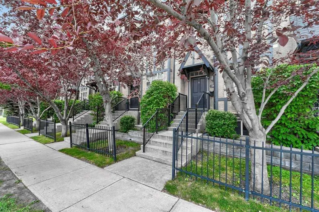 6 Scarpe Drive SW #20 — photo 3